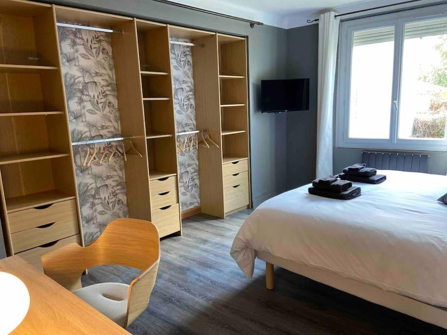 Maison Climatisee Avec Stationnement Et Wifi Bram Eksteriør billede